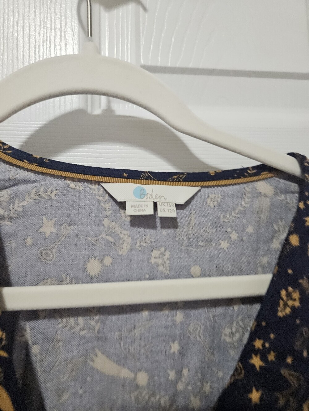 Boden V Neck Printed Midi Dress 12 - Picture 4 of 7
